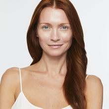 Load image into Gallery viewer, Beauty Booster® Soothe and Illuminate Cream

