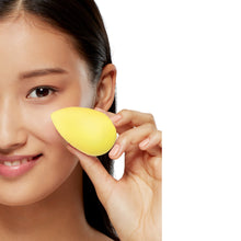 Load image into Gallery viewer, beautyblender Joy
