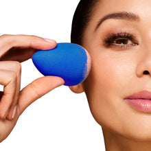 Load image into Gallery viewer, beautyblender® sapphire
